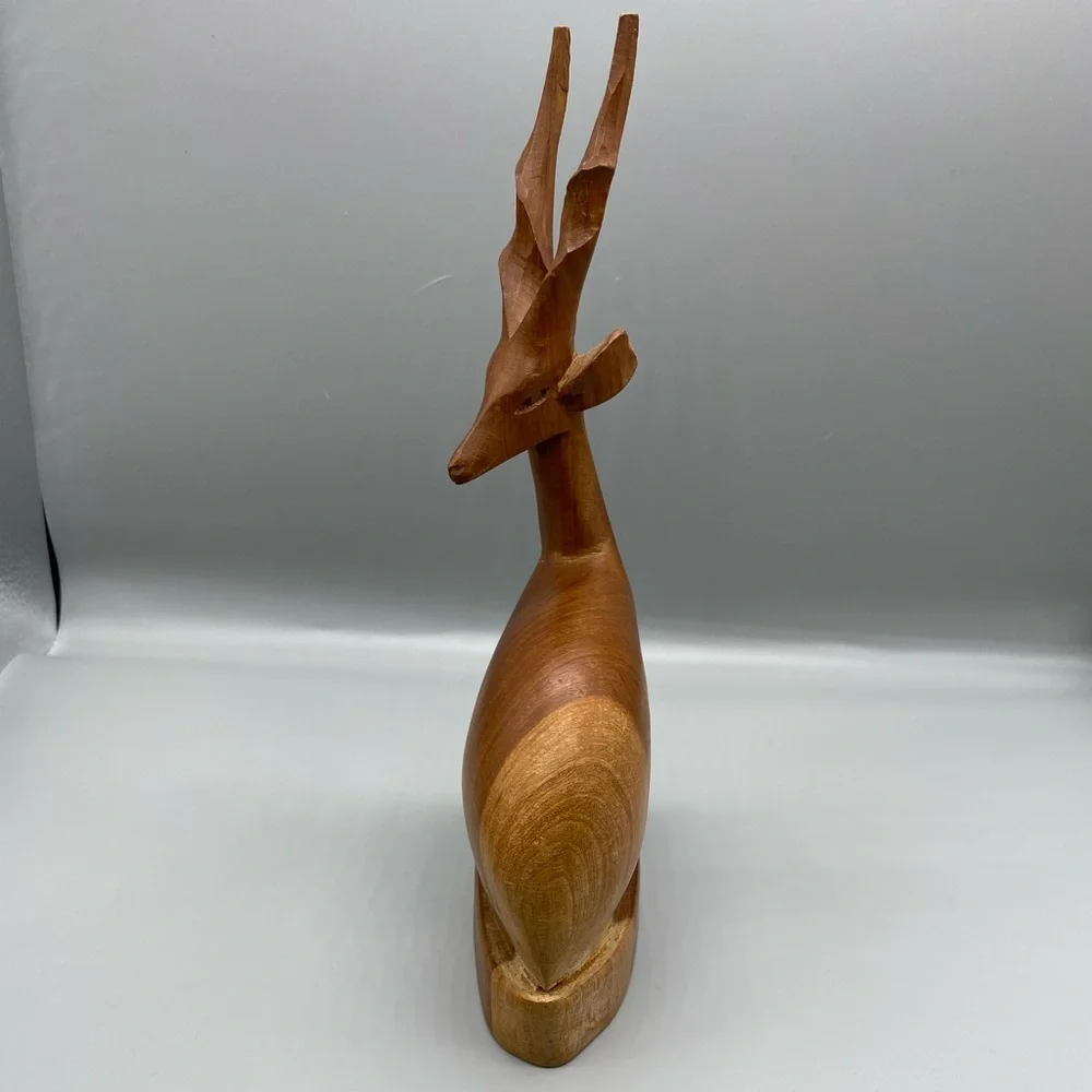 Vintage Wooden Carved Antelope Gazelle Ornament Home Decor Sitting Laying Down - Picture 3 of 7